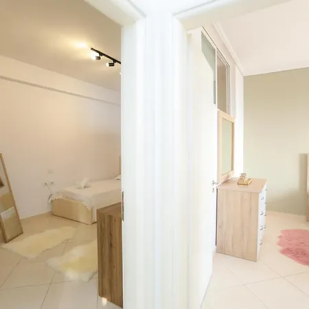 Lungomare Apartment2 *