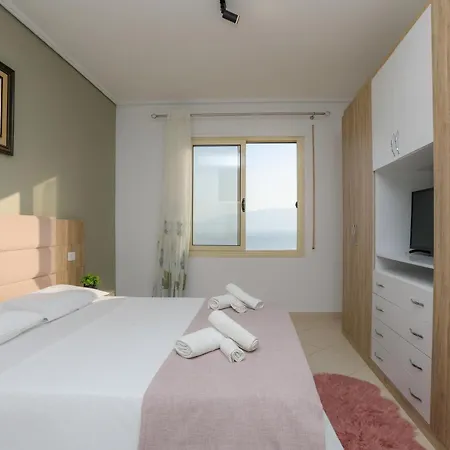 Lungomare Apartment2