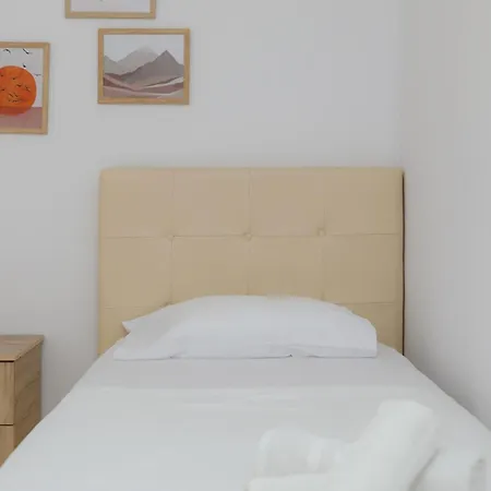 Lungomare Apartment2 * Vlora