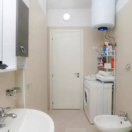 Lungomare Apartment2 Apartman